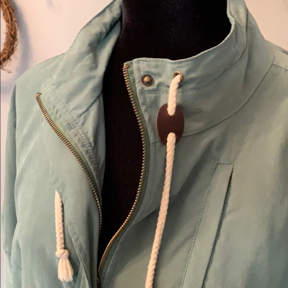 Jacket. - Picture 3 of 5